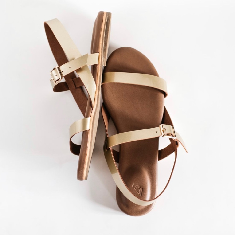 CAPRI: Gold HANDMADE LEATHER FLATS